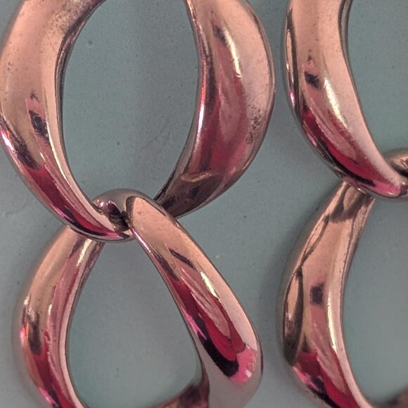 Vintage Gold Teardrop Earrings, Elegant Clip-On Jewelry, Retro Statement Earring - Picture 3 of 4